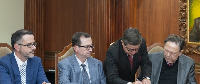 Posesión de Rector y Vicerrectora UTPL periodo 2020 - 2025 Posesión de Rector y Vicerrectora UTPL periodo 2020 - 2025