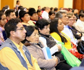 II Congreso Internacional de la Familia se realiza en Loja. II Congreso Internacional de la Familia se realiza en Loja.