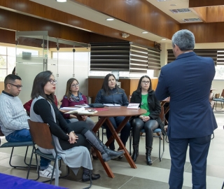 "Taller de Competencias Blandas" a cargo del coach Mgtr. José Antonio González y dirigido a los rectores y vicerrectores de los colegios de la ciudad de Loja. "Taller de Competencias Blandas" a cargo del coach Mgtr. José Antonio González y dirigido a los rectores y vicerrectores de los colegios de la ciudad de Loja.