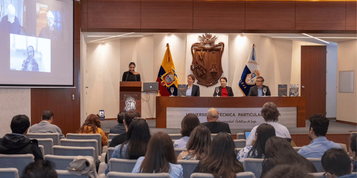 UTPL fue anfitriona de simposio para fortalecer la investigación en bosques del sur del Ecuador