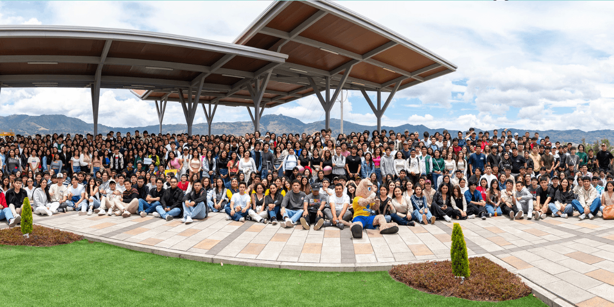Inicia un nuevo ciclo académico con renovada visión de la educación y compromiso con la excelencia