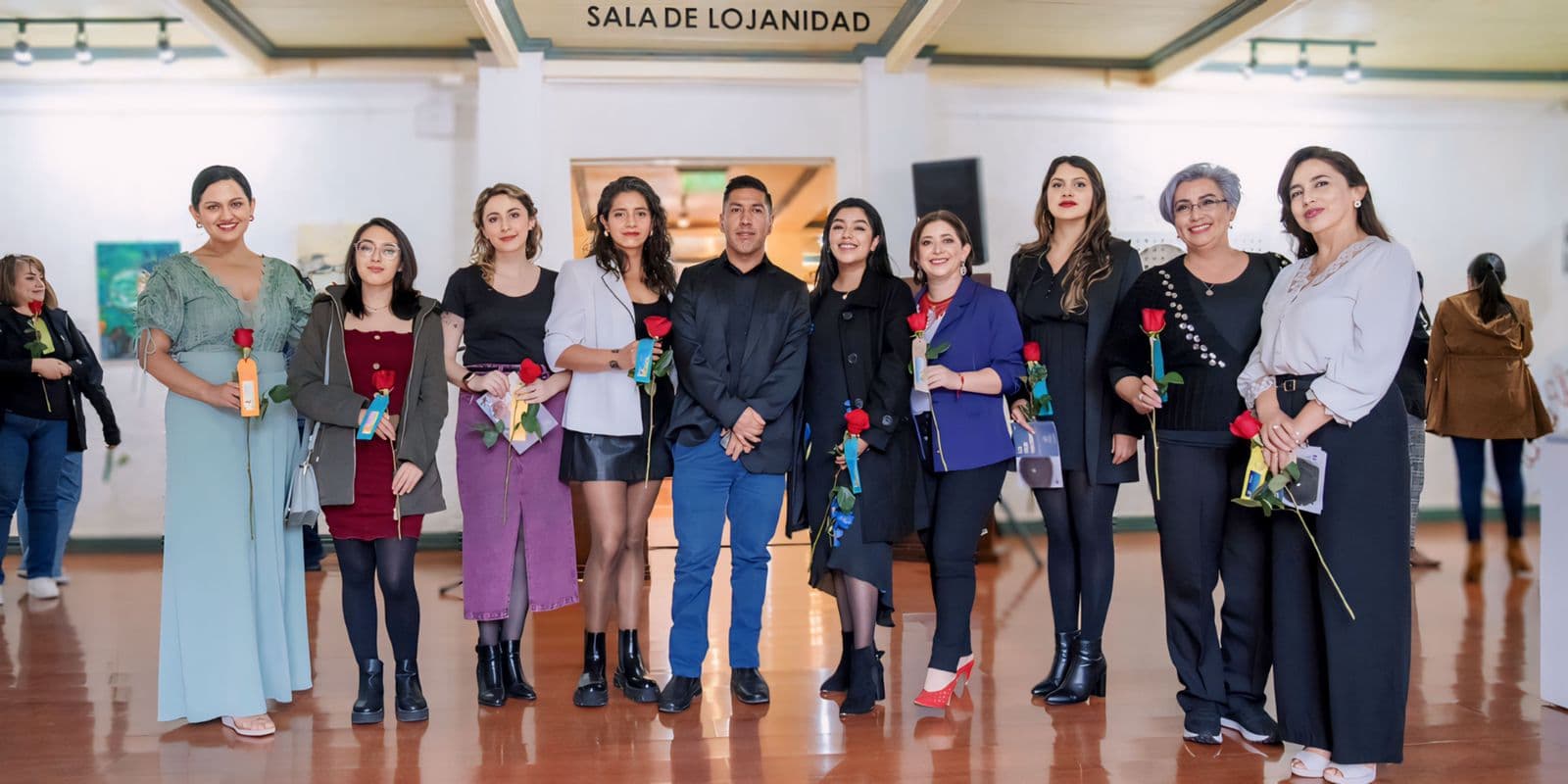 Una exposición destaca el trabajo de artistas lojanas en Ecuador