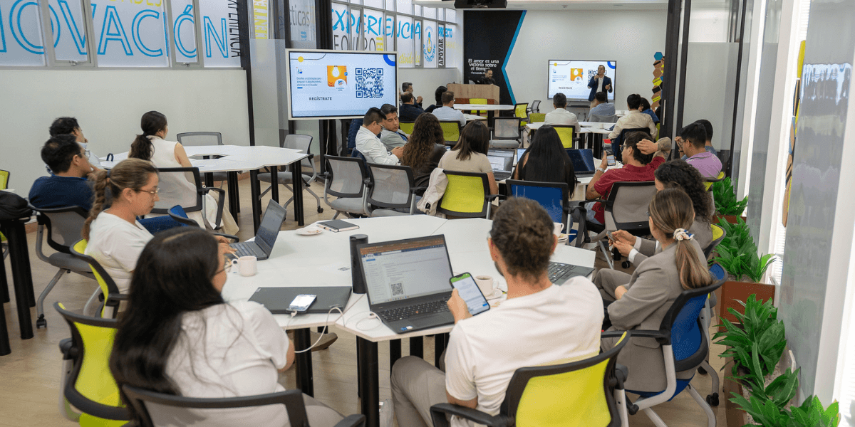 Edutic Ascendere fortalece la docencia con pedagogía y tecnología de vanguardia