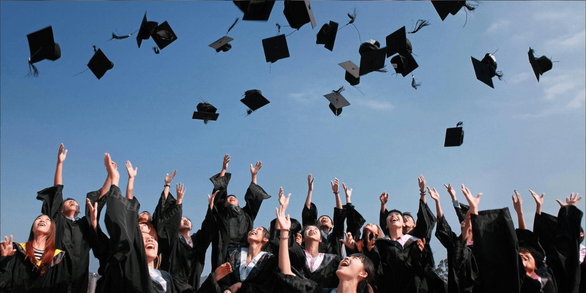 Becas y descuentos son la clave en tiempos de crisis para estudiar y alcanzar la carrera de tus sueños
