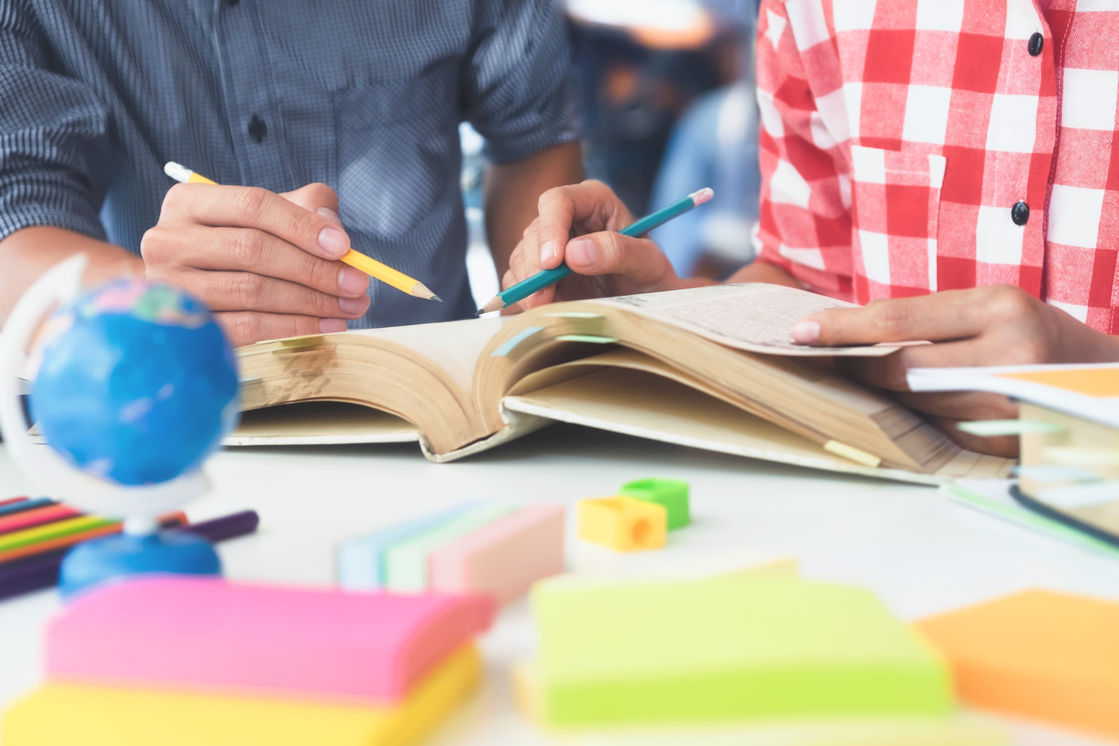 Fortalece tu liderazgo educativo a través de la maestría de Investigación en Educación