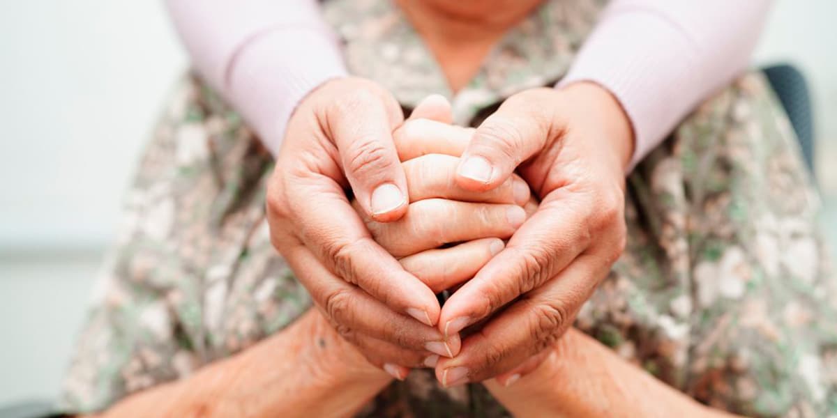 La educación paliativa como compromiso con la dignidad humana
