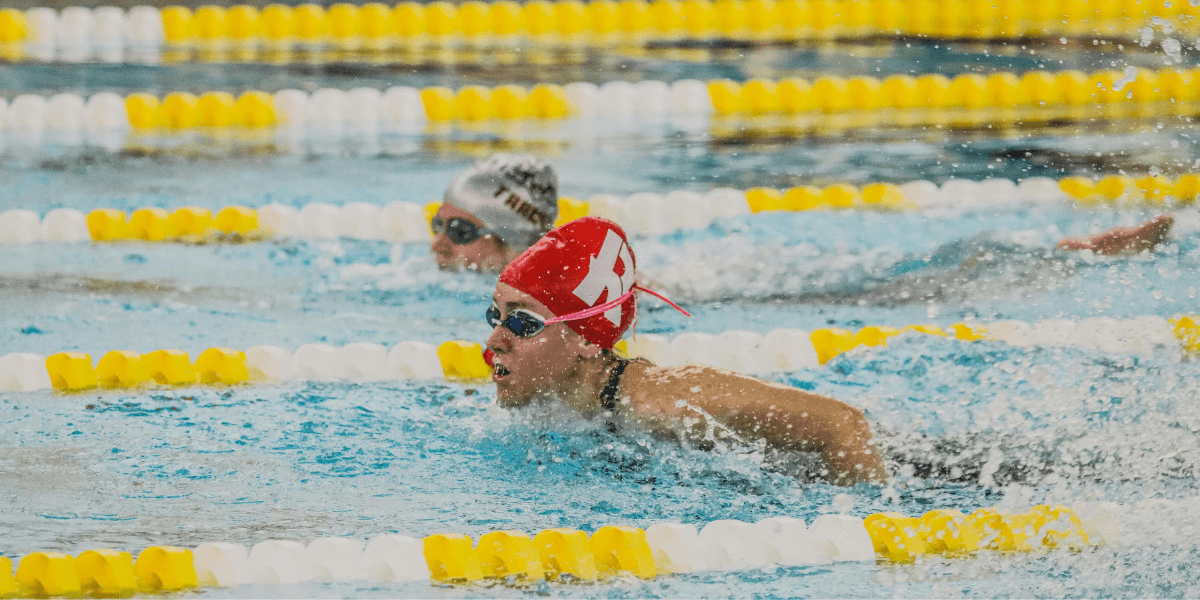 Estudiantes UTPL destacan en Campeonato Nacional Interclubes "Delfines Swim Club"