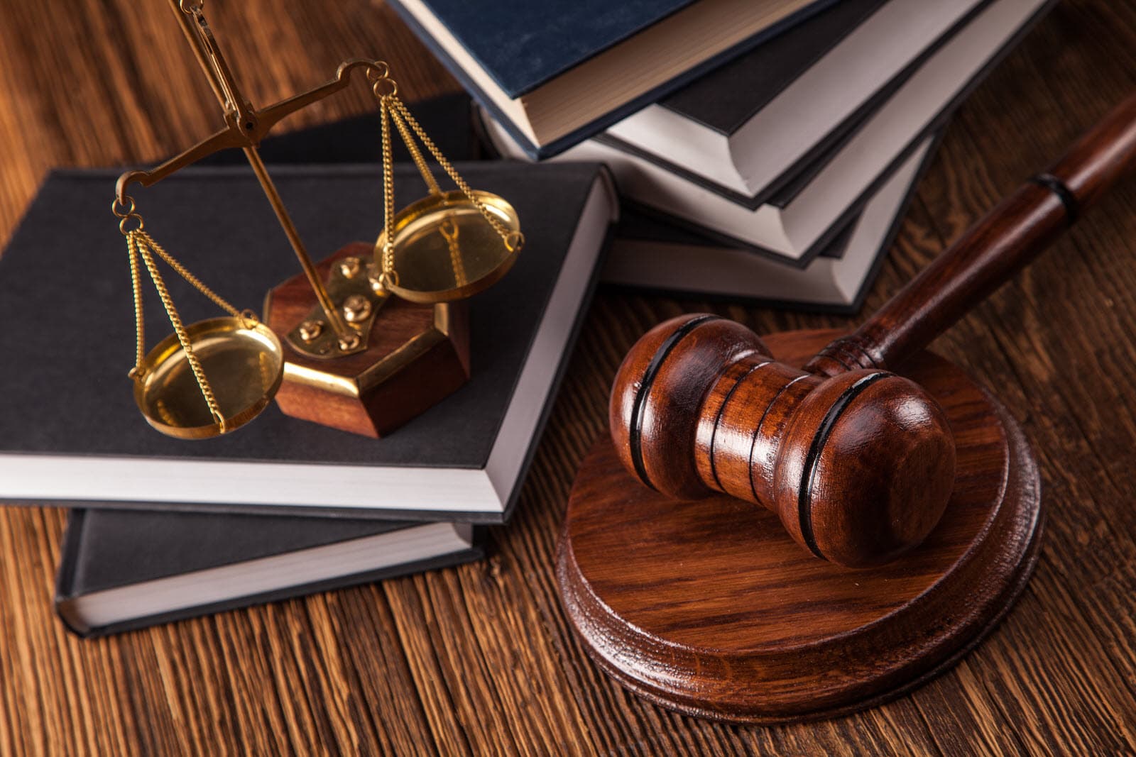 Carrera de Derecho promueve la educación práctica y el acceso a la justicia mediante sus Consultorios Jurídicos Gratuitos