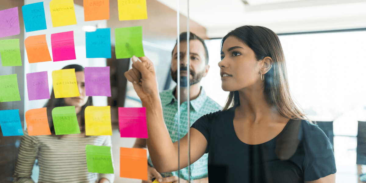 Del concepto al éxito con una incubadora de negocios