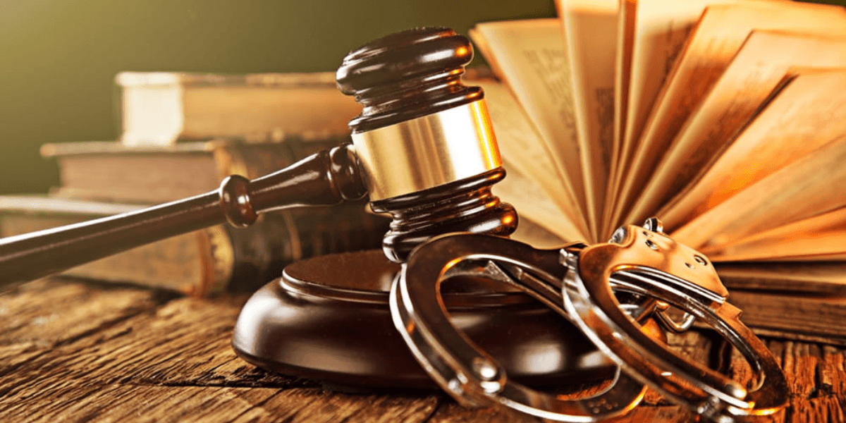 Conoce por qué es esencial actualizar tu carrera en derecho procesal penal