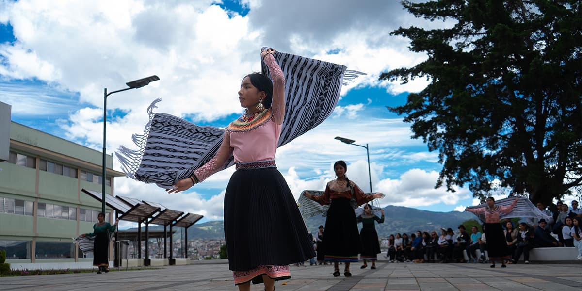Proyectos de vinculación como puente intercultural con los pueblos indígenas
