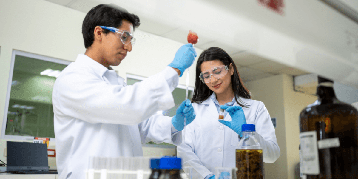 La educación en Química y su contribución al desarrollo en Ecuador