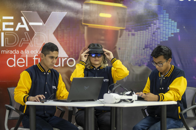Representantes de la UTPL participaron en del Virtual Reality Day Latam
