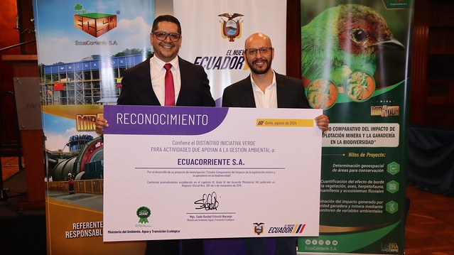 Ministerio del Ambiente entregó reconocimiento a la UTPL y EcuaCorriente