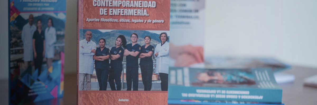 UTPL presentó libros para fortalecer la investigación en Enfermería
