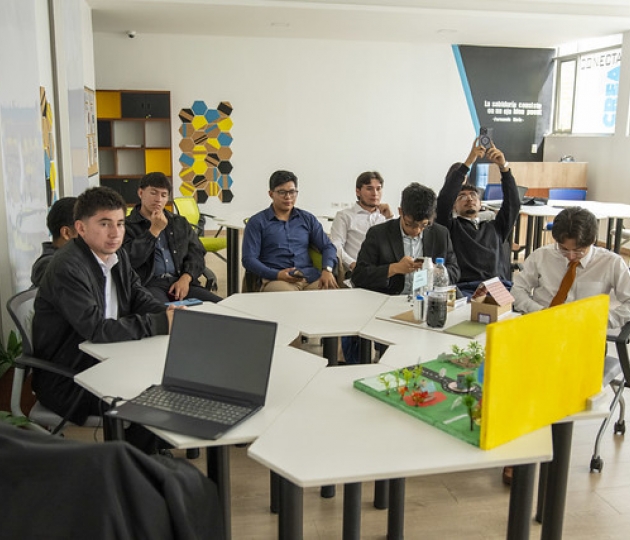 Retos Monterrey Azucarera Lojana C.A. Retos Monterrey Azucarera Lojana C.A.