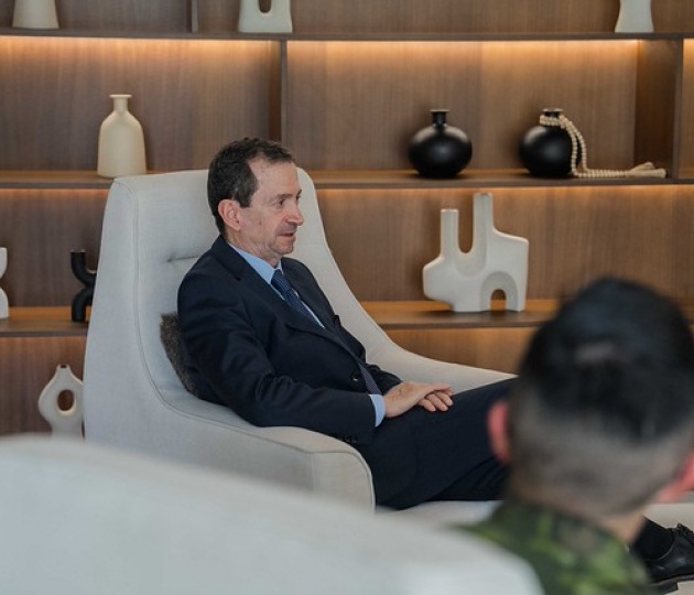 Visita del Comandante de la Brigada de Infantería No. 7 “Loja” a la UTPL Visita del Comandante de la Brigada de Infantería No. 7 “Loja” a la UTPL