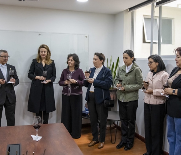 Reconocimiento a una trayectoria de servicio y legado institucional UTPL Reconocimiento a una trayectoria de servicio y legado institucional UTPL