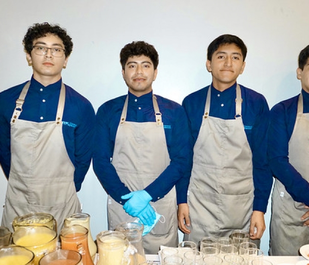 GastroLab: UTPL Innovación en Servicio GastroLab: UTPL Innovación en Servicio