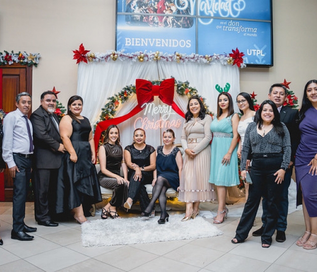 Cenas de navideñas UTPL 2025
