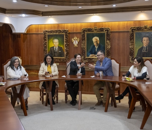 Firma de Convenio - UTPL y Gobernación de la Provincia de Loja