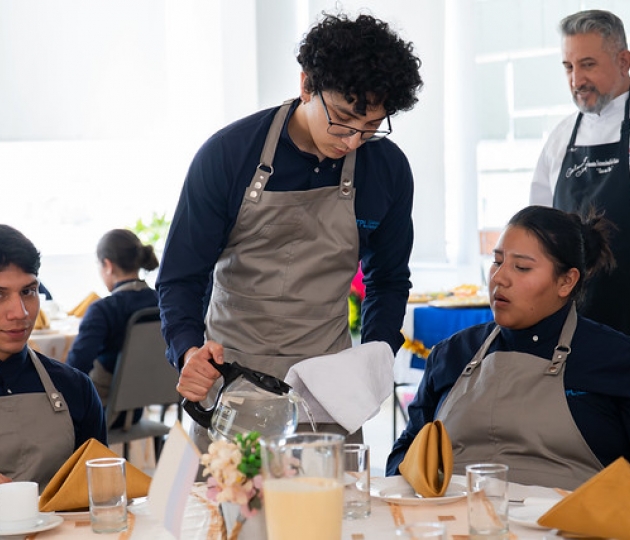 Aldea Global Gastronómica: Innovación en Equipos e Instalaciones de Restauración con el Mgtr. Fabián de Jesús Castañeda Orozco, de la Universidad ECCI – Colombia Aldea Global Gastronómica: Innovación en Equipos e Instalaciones de Restauración con el Mgtr. Fabián de Jesús Castañeda Orozco, de la Universidad ECCI – Colombia