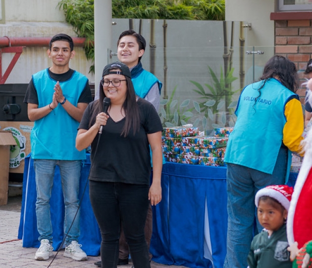 Navidad UTPL 2025 | Agasajo navideño Escuela IV Centenario Navidad UTPL 2025 | Agasajo navideño Escuela IV Centenario