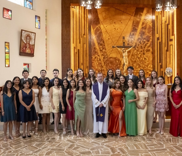 Imposición de mandiles a internos rotativos de la carrera de Nutrición y Dietética – Cohorte mayo 2025 / abril 2026