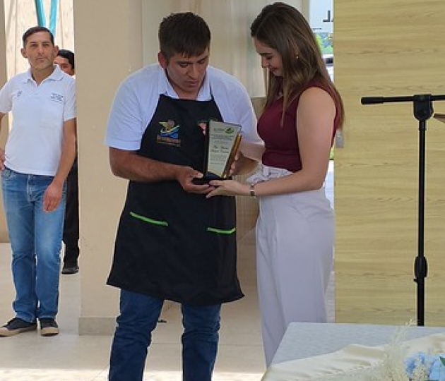 UTPL recibe reconocimiento del IEPS por su apoyo a la Economía Popular y Solidaria