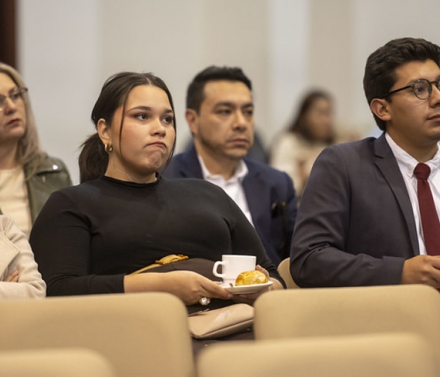 Café Científico UTPL | Innovación y Emprendimiento en el Derecho.