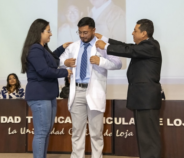 Ceremonia de Imposición de Mandiles – Medicina UTPL