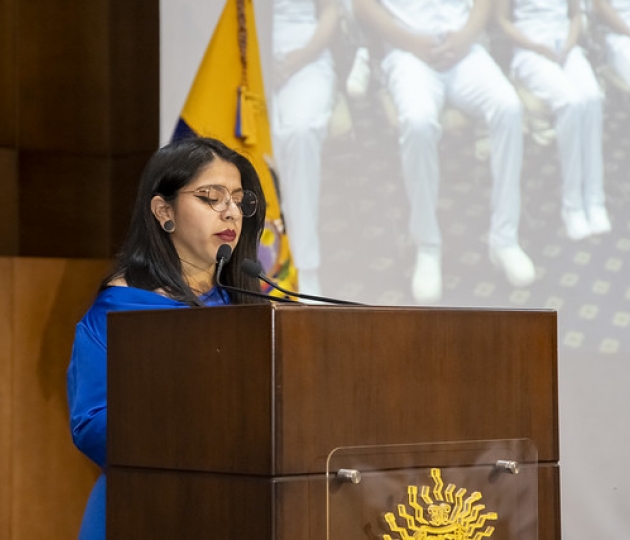 Imposición de insignias a estudiantes de Enfermería