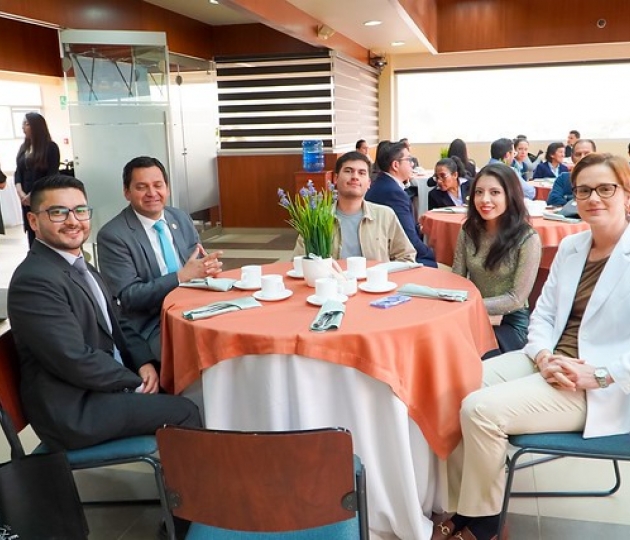 Desayuno rectoral