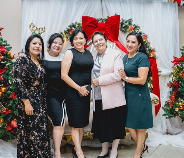 Cenas Navideñas UTPL 2025