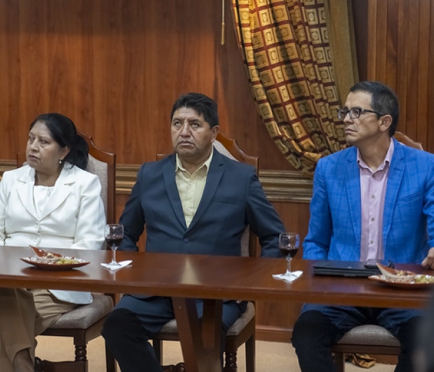 Firma de convenios específicos de cooperación interinstitucional entre la UTPL, la Federación Nacional de Corredores de Bienes Raíces y la Unidad Educativa Fiscomisional de Fuerzas Armadas “Colegio Militar n.º 5 Tcrn. Lauro Guerrero”.
