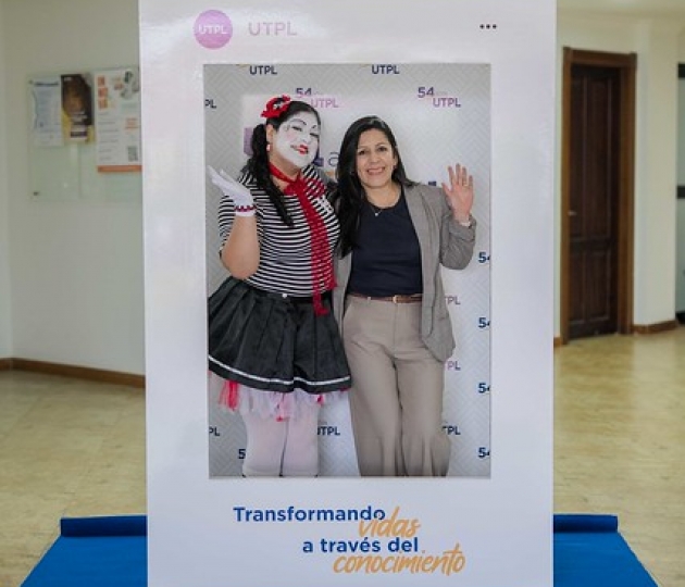 54 años UTPL