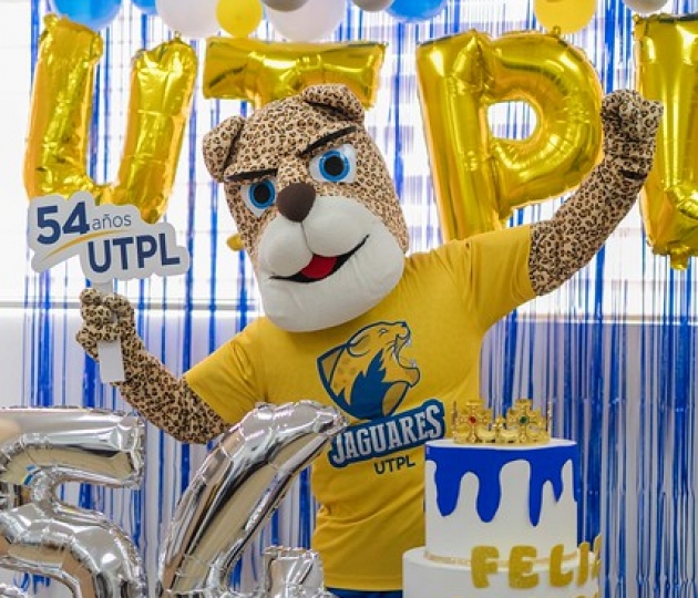 54 años UTPL
