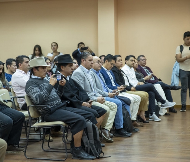 Presentación de proyectos y resultados de iniciativas de vinculación con la sociedad.