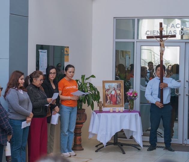 Viacrucis UTPL