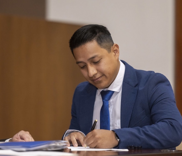 Posesión de nuevas autoridades académicas y ejecutivas