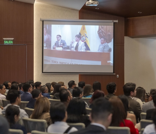 Presentación de obras jurídicas de Felipe Rodríguez Moreno en la UTPL