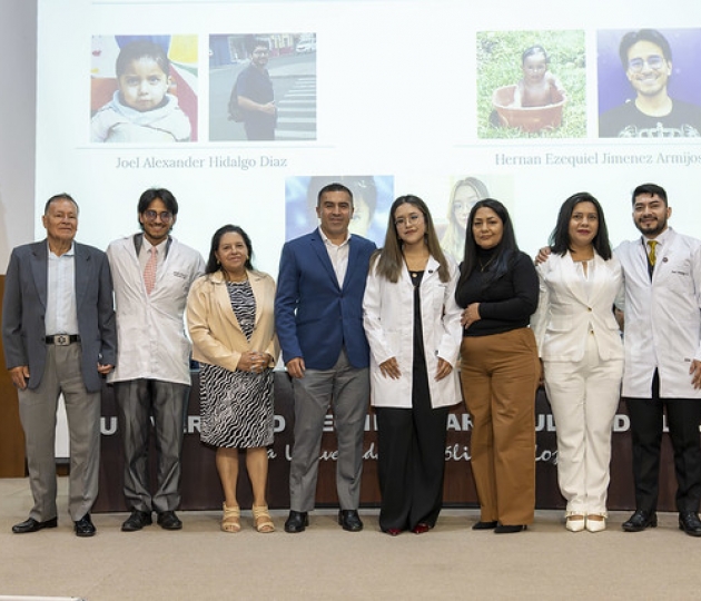 Ceremonia de imposición de mandiles a los estudiantes de 7mo ciclo de la carrera de Psicología Clínica