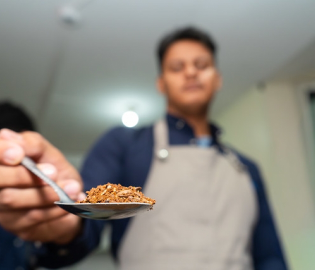 Aldea Global Gastronómica: Innovación en Equipos e Instalaciones de Restauración con el Mgtr. Fabián de Jesús Castañeda Orozco, de la Universidad ECCI – Colombia