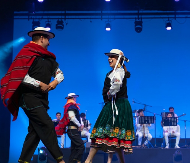40 años danzando identidad | Jahua Ñan UTPL 40 años danzando identidad | Jahua Ñan UTPL