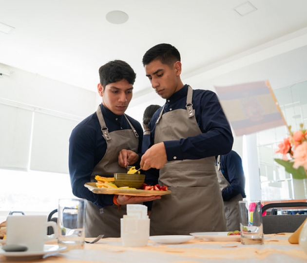 Aldea Global Gastronómica: Innovación en Equipos e Instalaciones de Restauración con el Mgtr. Fabián de Jesús Castañeda Orozco, de la Universidad ECCI – Colombia Aldea Global Gastronómica: Innovación en Equipos e Instalaciones de Restauración con el Mgtr. Fabián de Jesús Castañeda Orozco, de la Universidad ECCI – Colombia