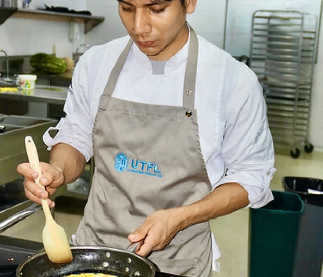 GastroLab: UTPL Innovación en Servicio GastroLab: UTPL Innovación en Servicio