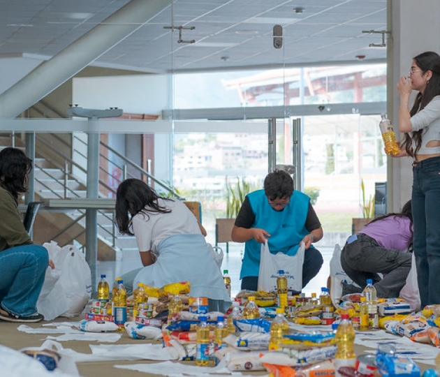 Navidad UTPL 2025 | Banco de Alimentos Navidad UTPL 2025 | Banco de Alimentos