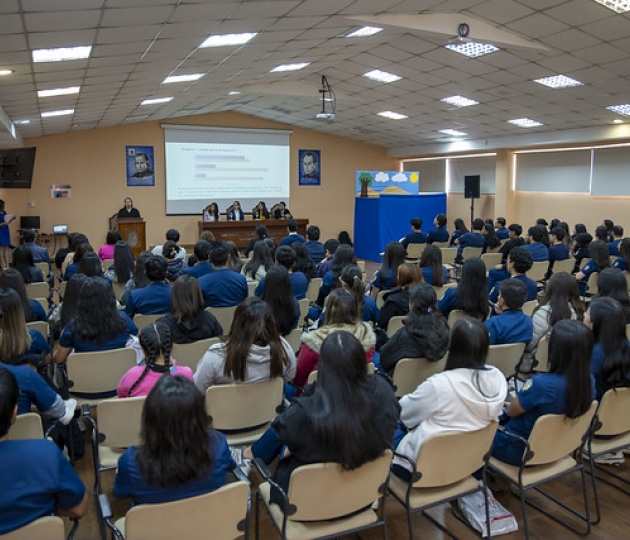 “Programa Lúdico-Terapéutico Basado en Títeres”