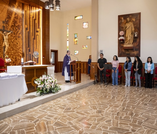 Imposición de mandiles a internos rotativos de la carrera de Nutrición y Dietética – Cohorte mayo 2025 / abril 2026