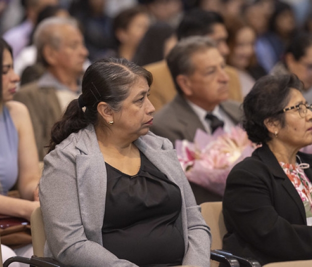 Imposición de mandiles a estudiantes de Fisioterapia